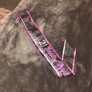 21 finally legal sash